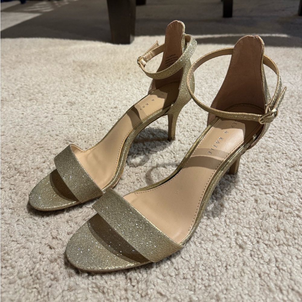 Kelly and Katie gold sparkle heels 9.5